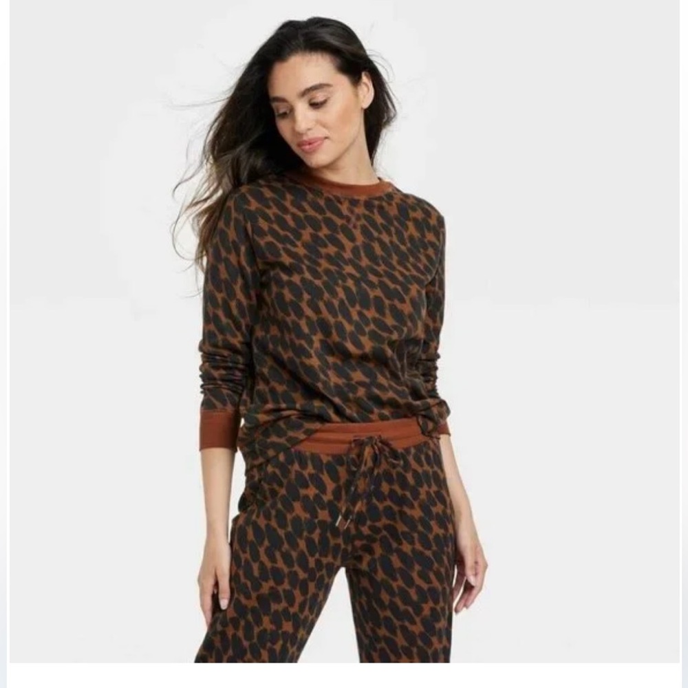 Stars Above Leopard Print Lounge Set